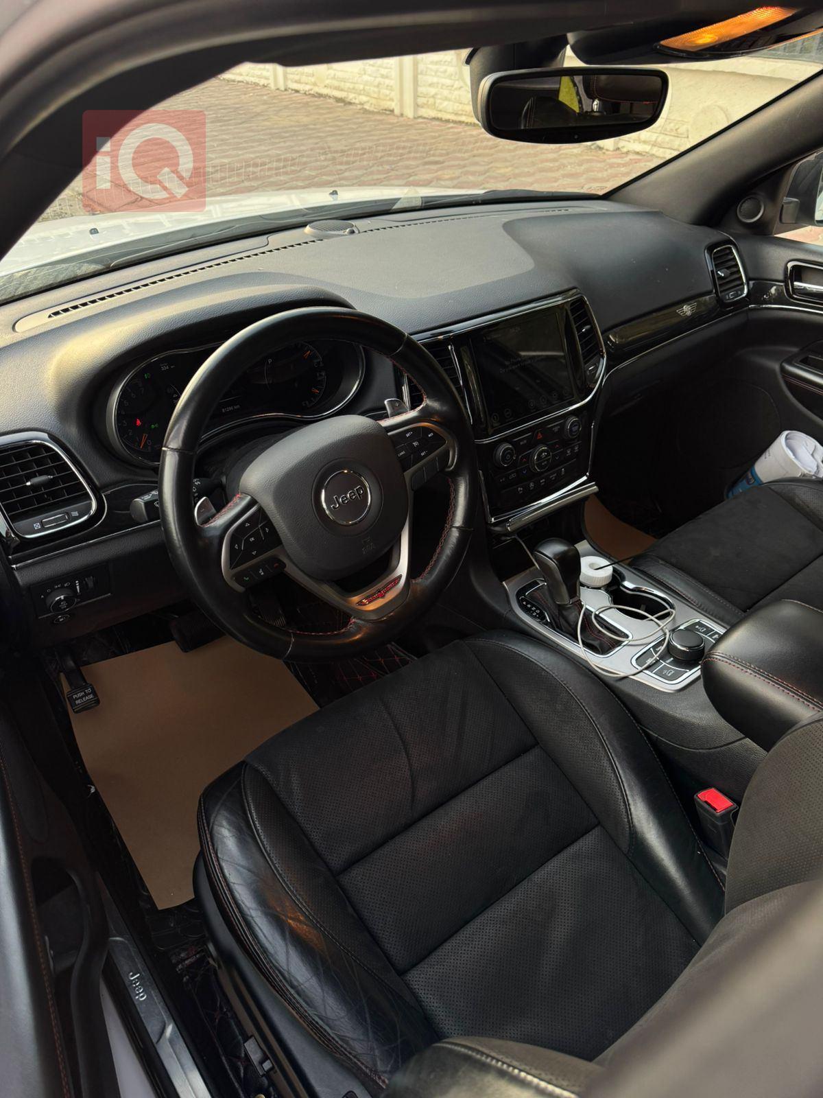 جيب جراند شيروكي